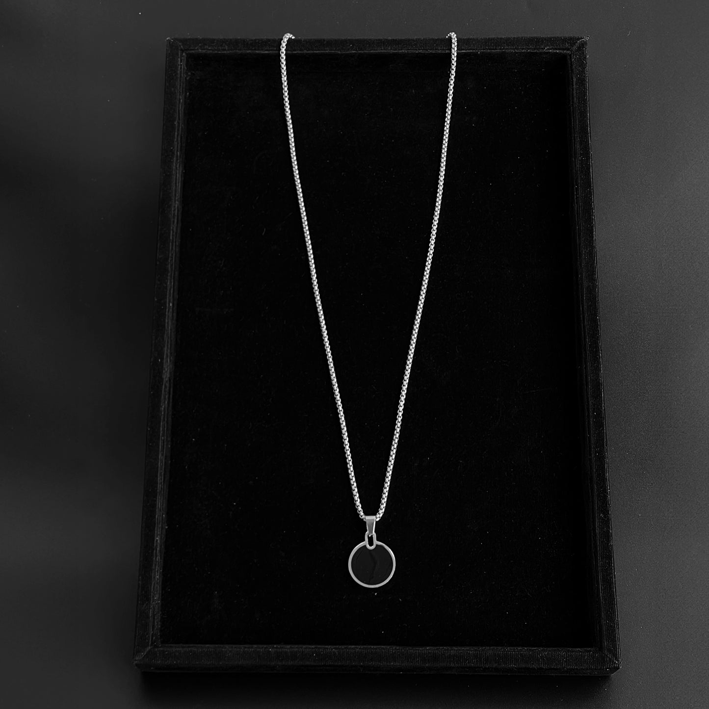 Men's stainless steel chain with pendant