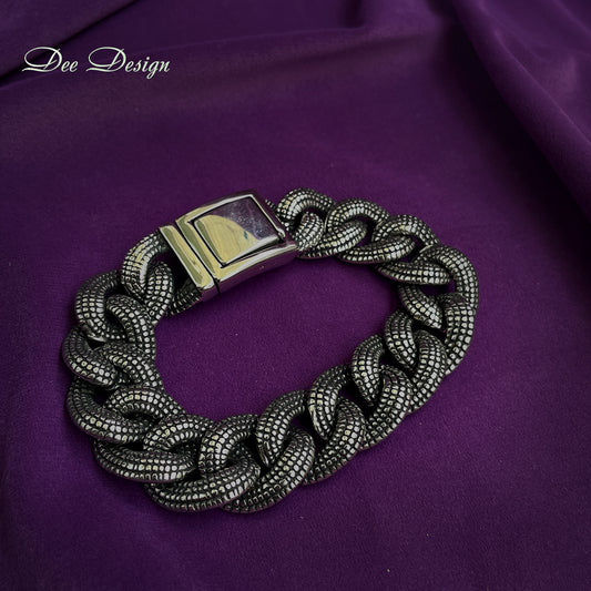 Premium crafted stainless Steel Chain Bracelet for Men